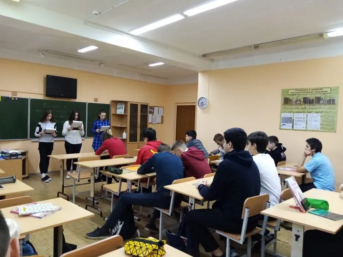 27 января 2021 года активисты РДШ под руководством Сидоркиной Ольги Николаевны провели линейку в 6-х и 9-х класса , посвящённую полному снятию блокады Ленинграда 27 января 1944 года.