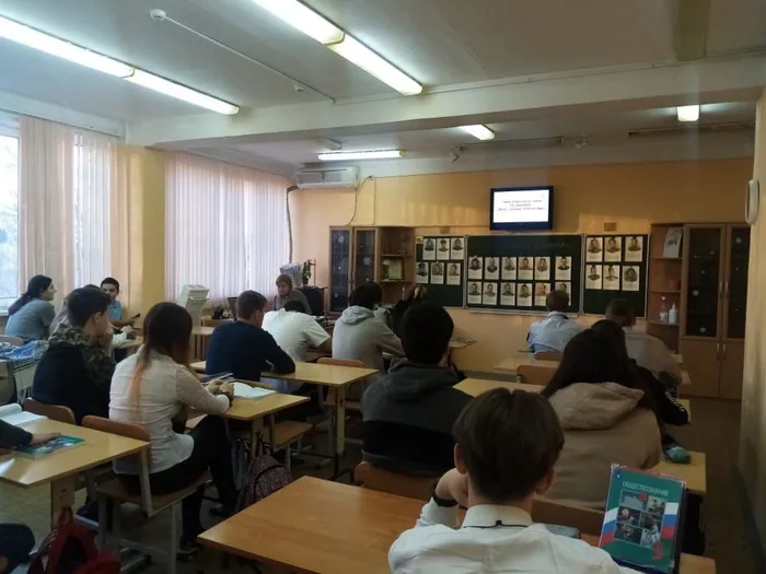 9 декабря 2020г мы, активисты РДШ приняли участие во всероссийской акции "День Героя Отечества".