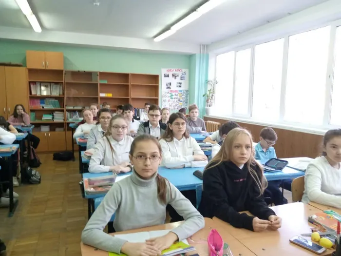 9 декабря 2020 года в школе проведены Уроки мужества ,посвященные Дню героев Отечества