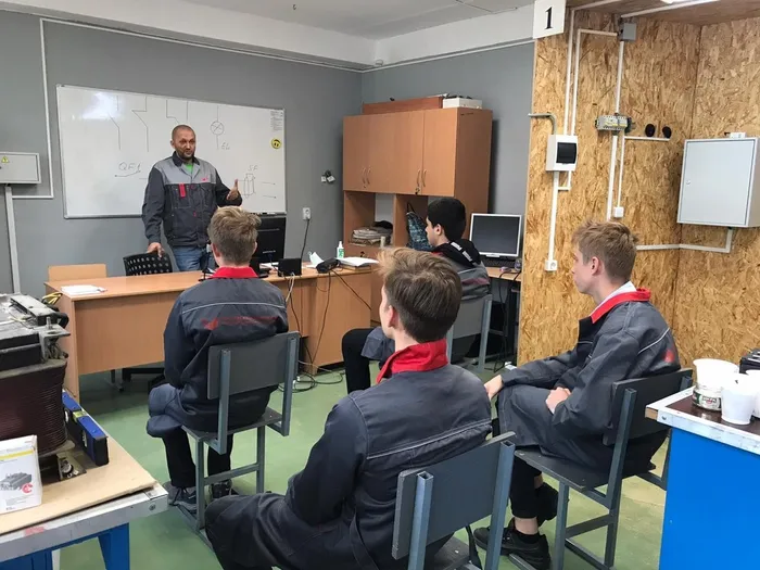 &nbsp;профпробы по компетенции: «Электромонтаж».